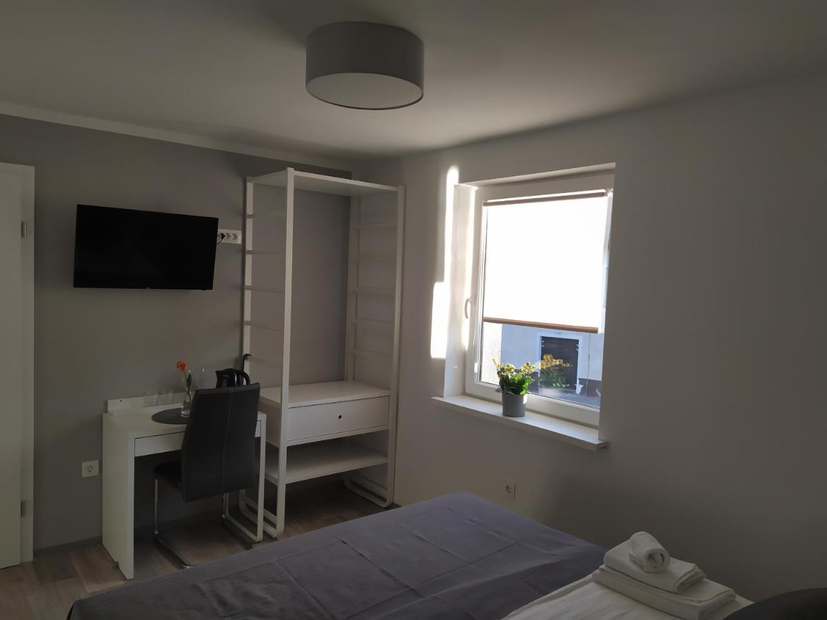 Apartment Trubarjeva33, Near Ljubljana, Free Parking Velike Lasce Extérieur photo