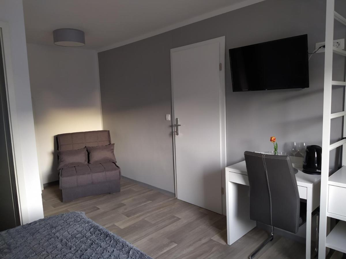 Apartment Trubarjeva33, Near Ljubljana, Free Parking Velike Lasce Extérieur photo