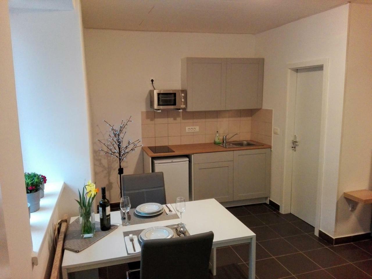 Apartment Trubarjeva33, Near Ljubljana, Free Parking Velike Lasce Extérieur photo